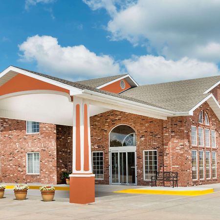 Super 8 By Wyndham Bolivar Exterior foto