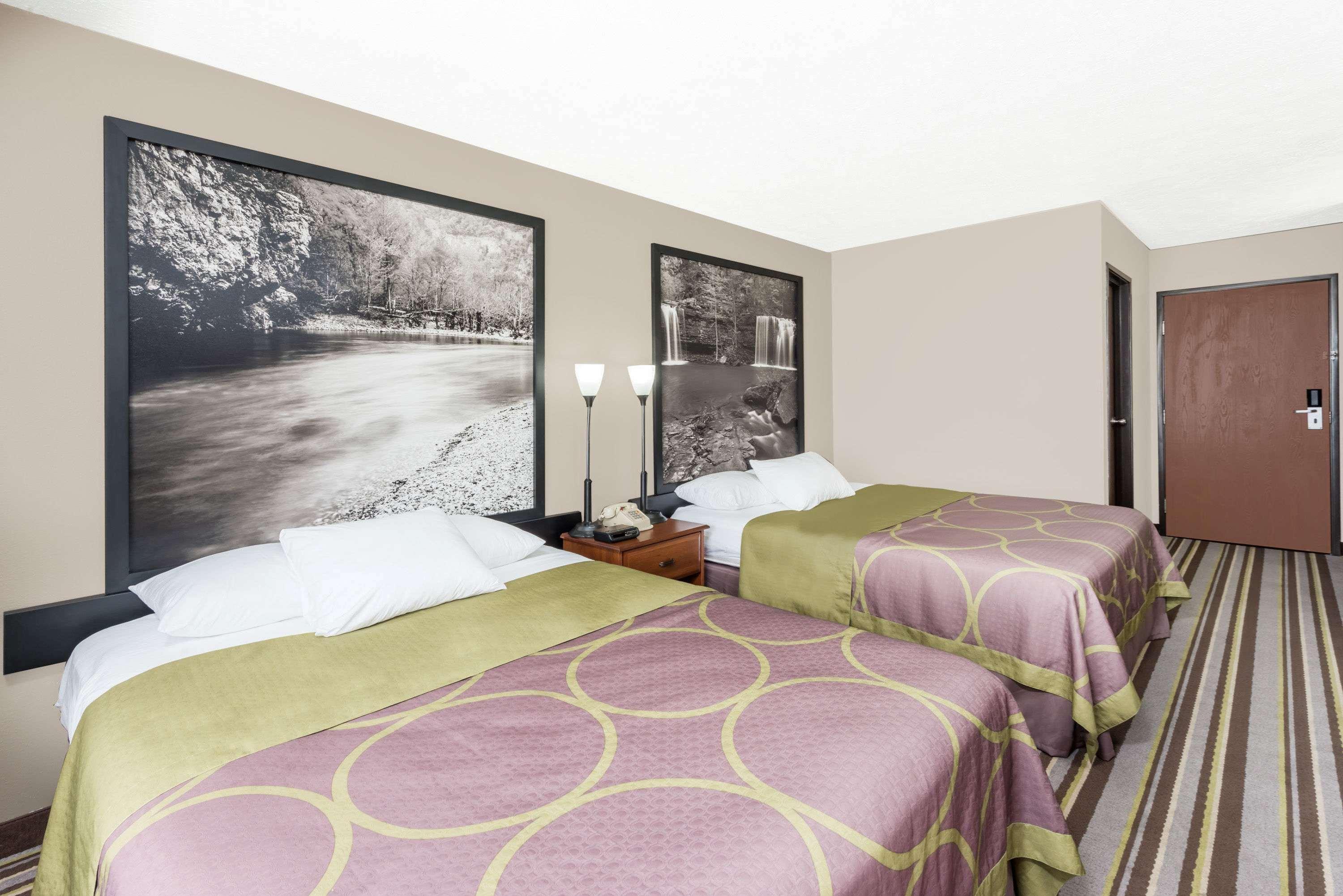 Super 8 By Wyndham Bolivar Exterior foto